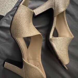 Gorgeous heels for sale!